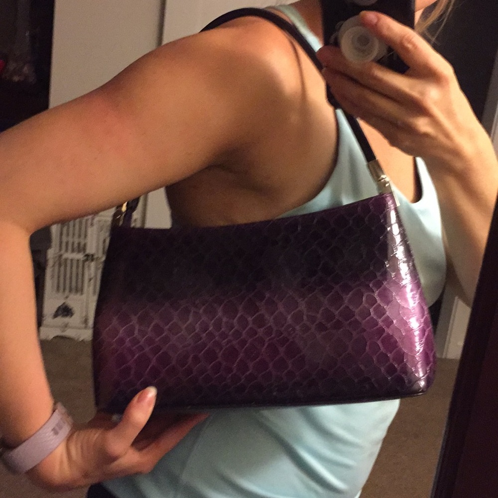 Purple faux snake skin purse - Picture 7 of 7